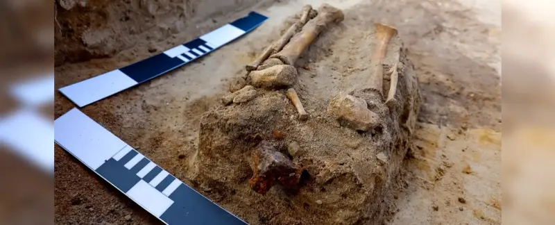 Археологи обнаружили останки ребенка-вампира 17-го века