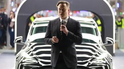 Илон Маск: хочу чтобы рабочие Tesla спали на конвейере