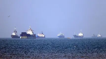 Суперраспространение: простой 1500 судов в Ормузском проливе грозит глобальной катастрофой
