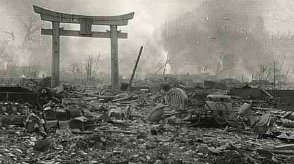 Страшнее Хиросимы и Нагасаки: как американская авиация превратила Японию в одни сплошные пылающие руины