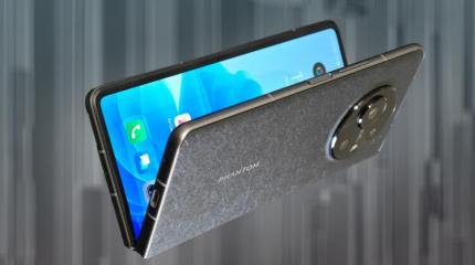 Первый взгляд на Tecno Phantom V Fold, доступный складной смартфон