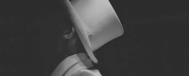 Снять шляпу — вопрос жизни и смерти: что творилось в Англии XVII века?