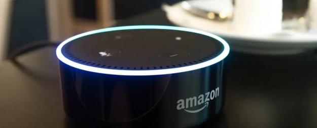 Alexa — умная помощница от Amazon — массово распространяла фейки