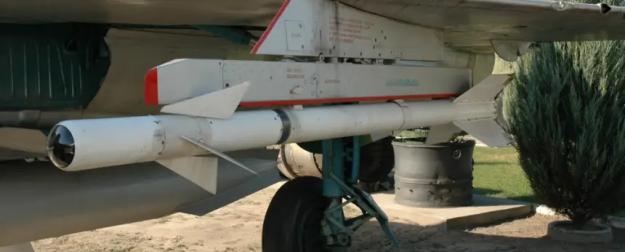 Удивительные и невероятные приключения первой советской ракеты класса «воздух-воздух»