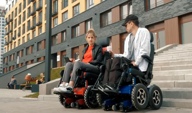 Научная нефантастика: парализованые могут передвигаться с помощью управляемых разумом инвалидных колясок