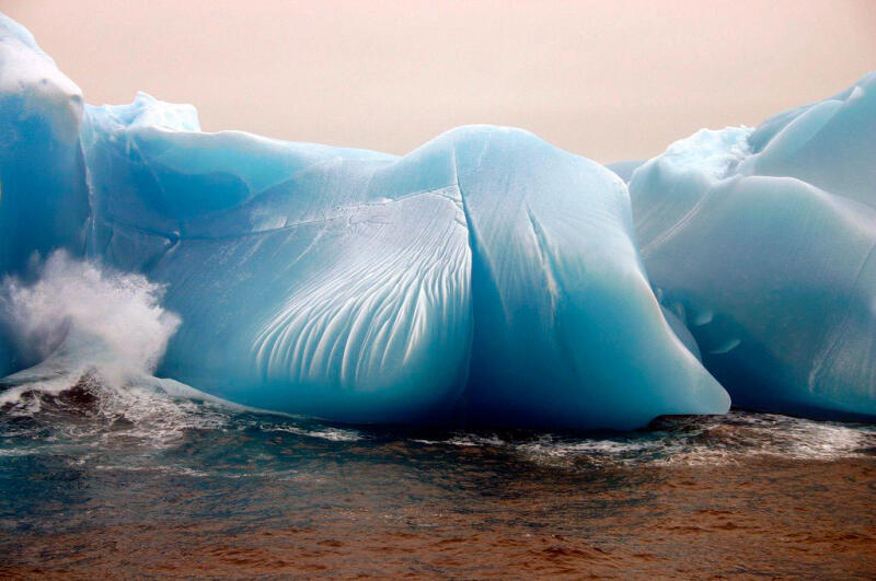 Антарктический лед может сам себя спасти