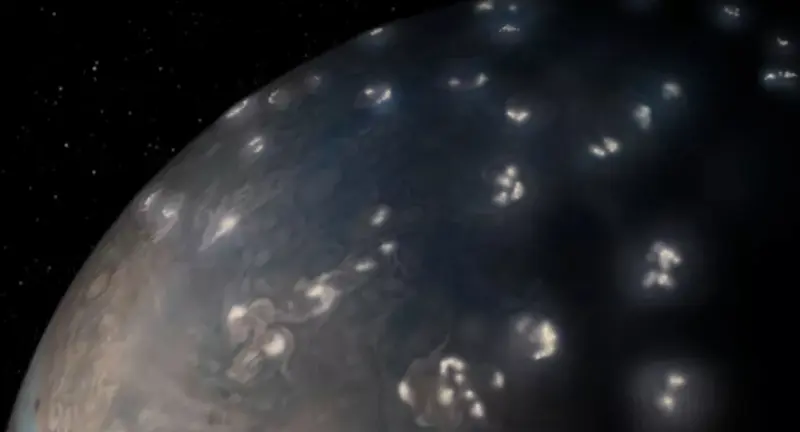 Новое исследование показало, что молнии на Юпитере поразительно похожи на земные