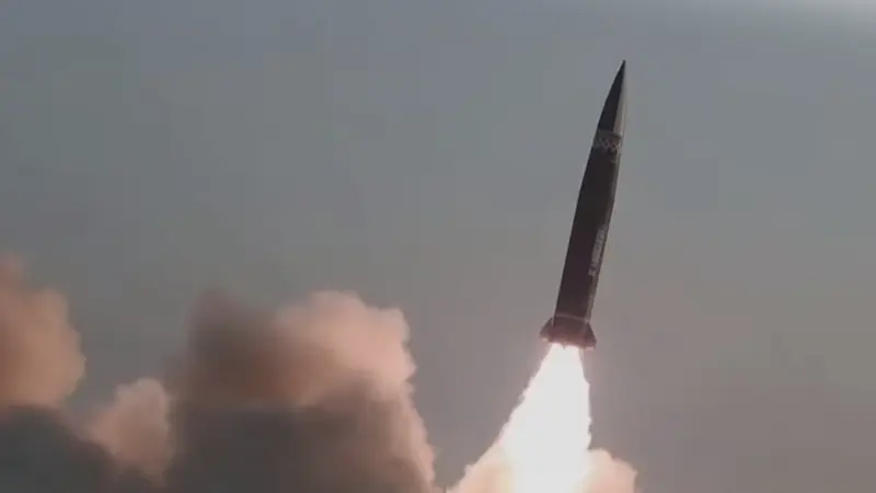 Северная Корея заявила о неудачном запуске ракеты и потере первого спутника-шпиона