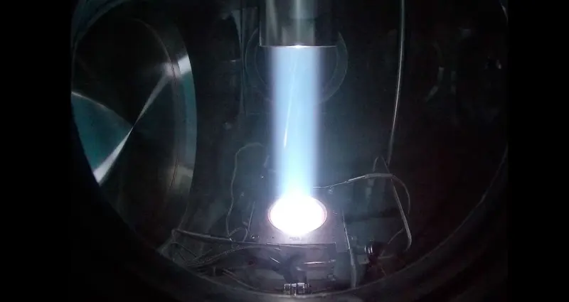Визуальное доказательство: SHINE Technologies первыми увидели черенковский свет в реакции ядерного синтеза
