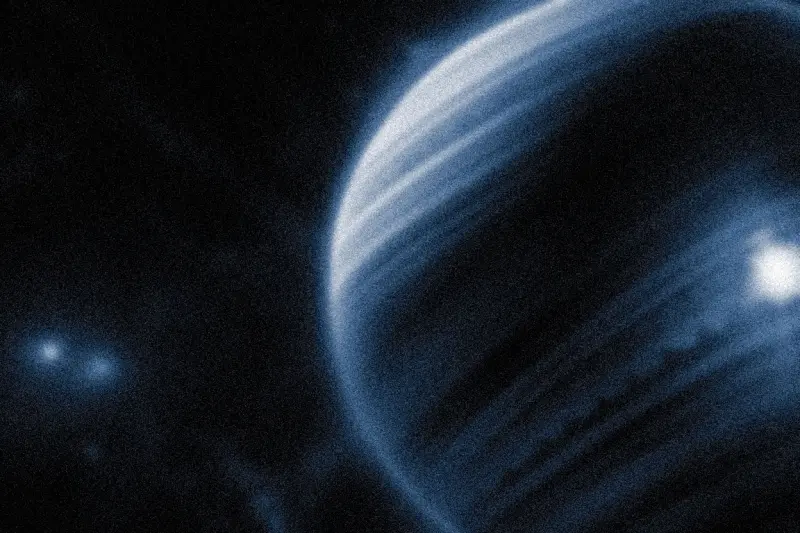 Юпитер атакован неопознанным космическим объектом