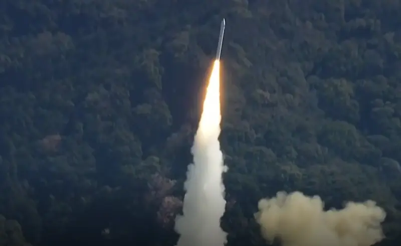 Японская ракета впечатляюще взорвалась в ходе запуска