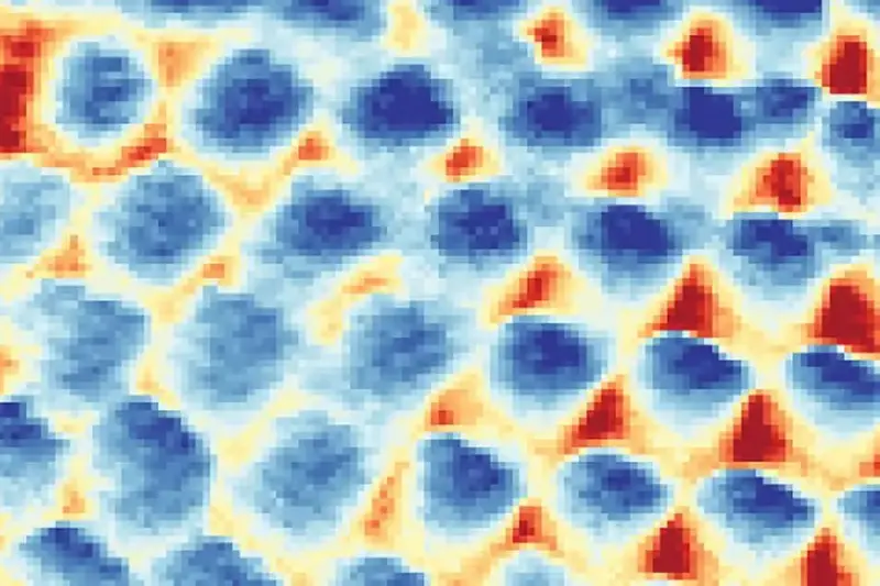 Физики получили первое четкое изображение электрона и очень удивились