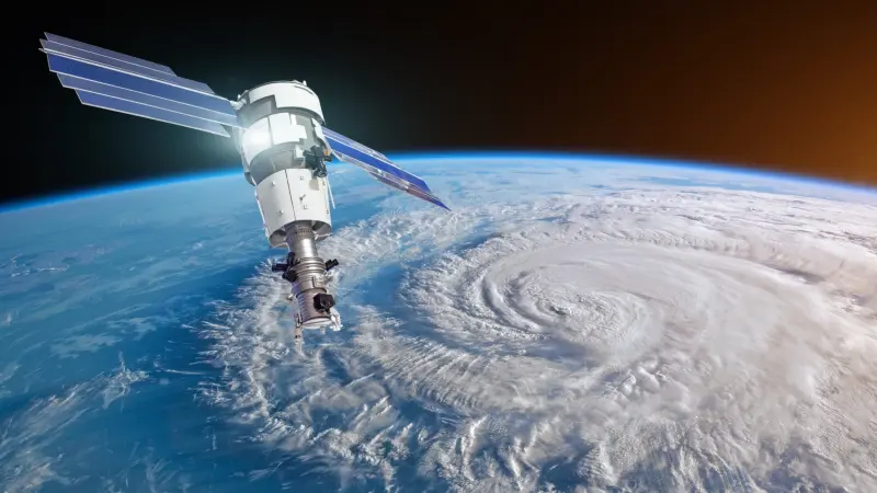 В этом году Земле угрожают до 25 мощнейших ураганов