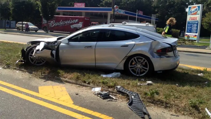 Долгих шесть Tesla скрывала вину автопилота, врала полиции, прятала улики и всячески мешала расследованию смертельной аварии