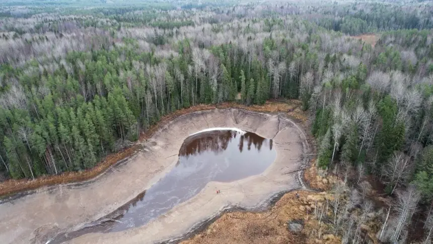 Легендарное Шимозеро снова ушло под землю: исследователи пытаются разгадать одну из самых таинственных гидроаномалий России