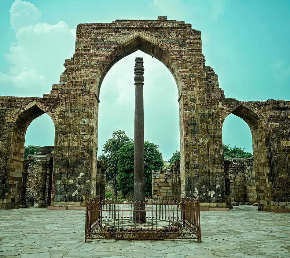 Делийский столб: удивительные секреты самого загадочного памятники в Индии