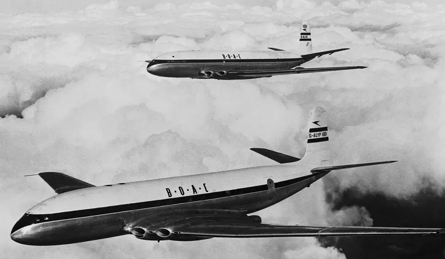 Необъяснимые взрывы в небе: темная история первого реактивного лайнера